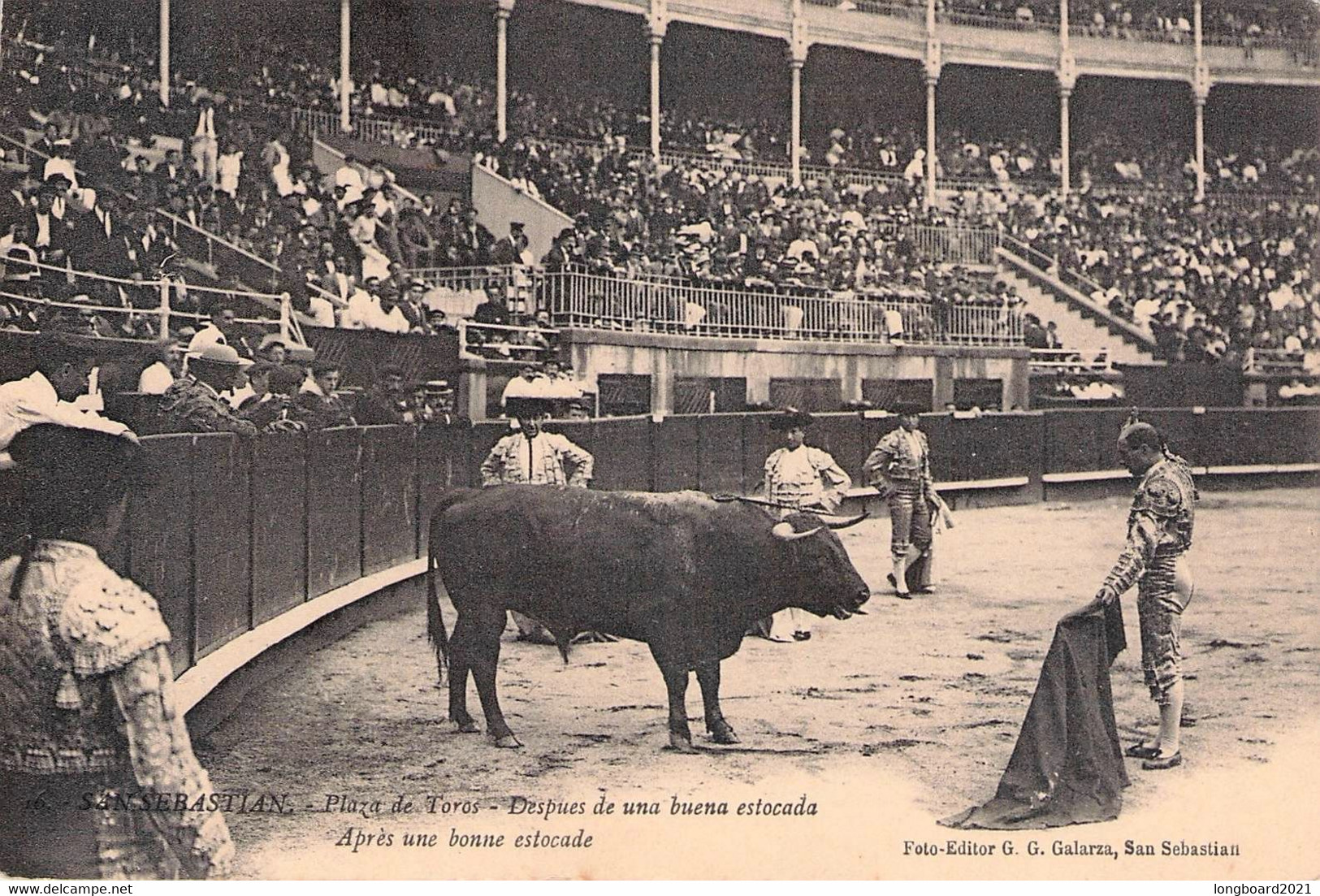 4 DIFF. POSTCARDS BULL FIGHTING - STIERKAMPF / S1 - Corrida