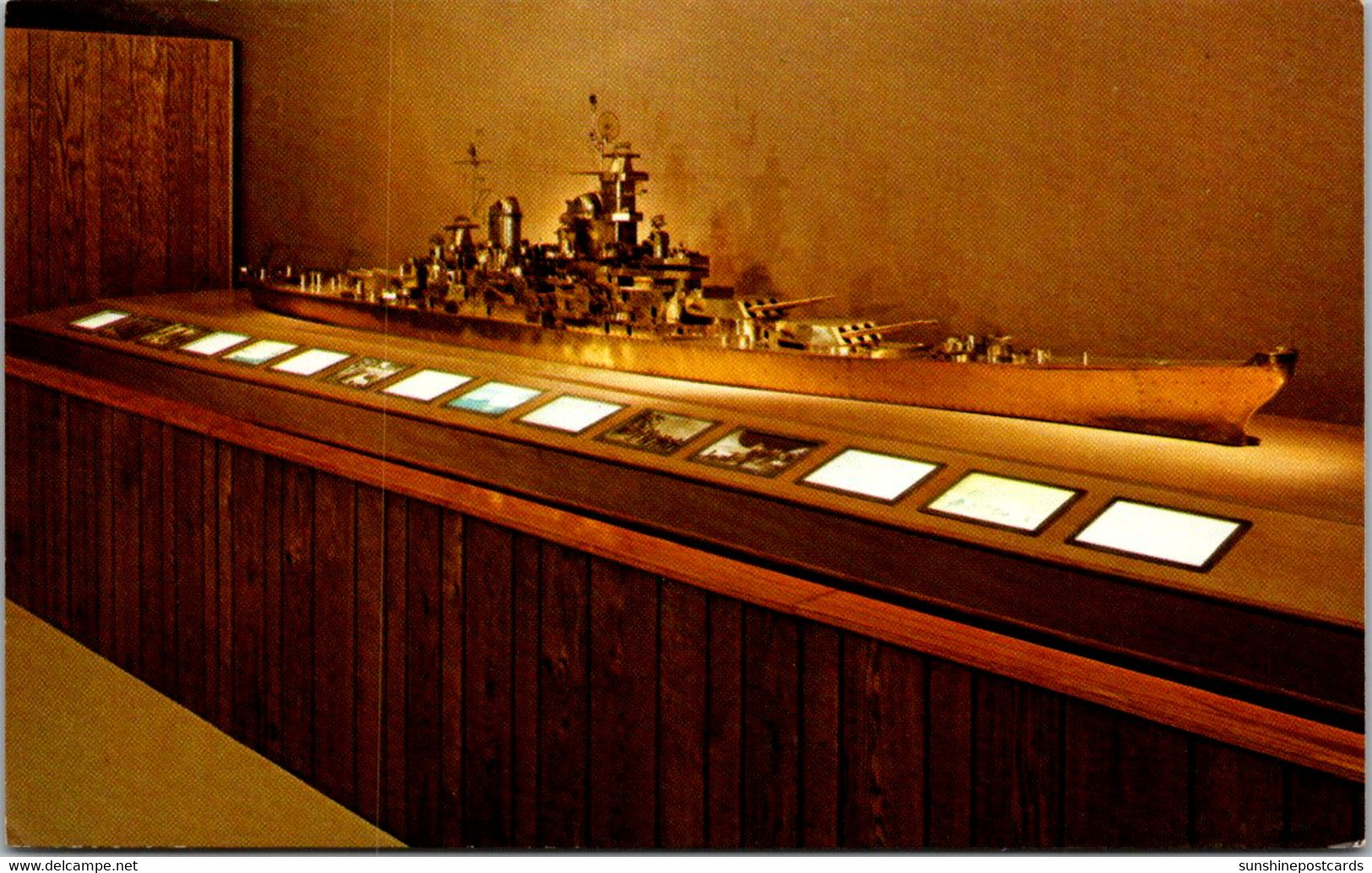 Missouri Independence Harry S Truman Library And Museum Model Of Battleship U S S Missiouri - Independence