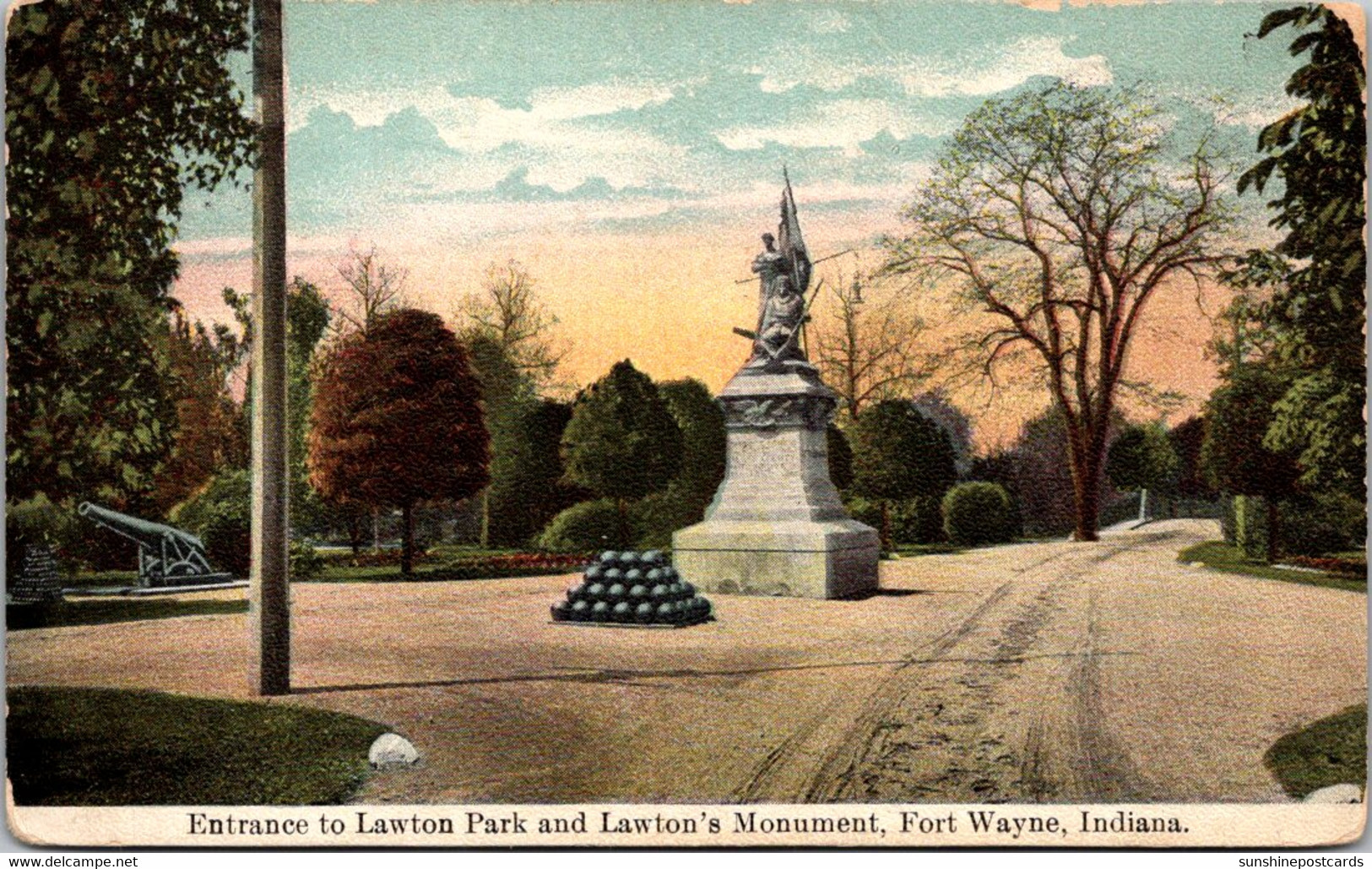 Indiana Fort Wayne Entrance To Lawton's Park And Lawton's Monument - Fort Wayne