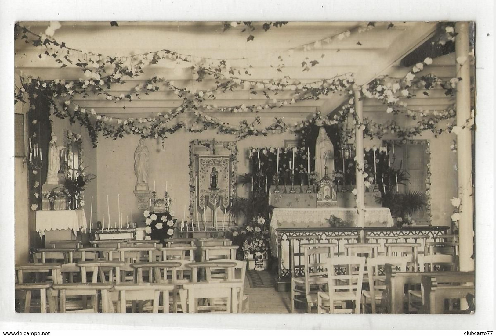 Maisons-Lafitte (78) : L'intérieur De L'église Décorée Pour Les Fêtes Paroissiales En 1930 PF CP PHOTO RARE. - Maisons-Laffitte