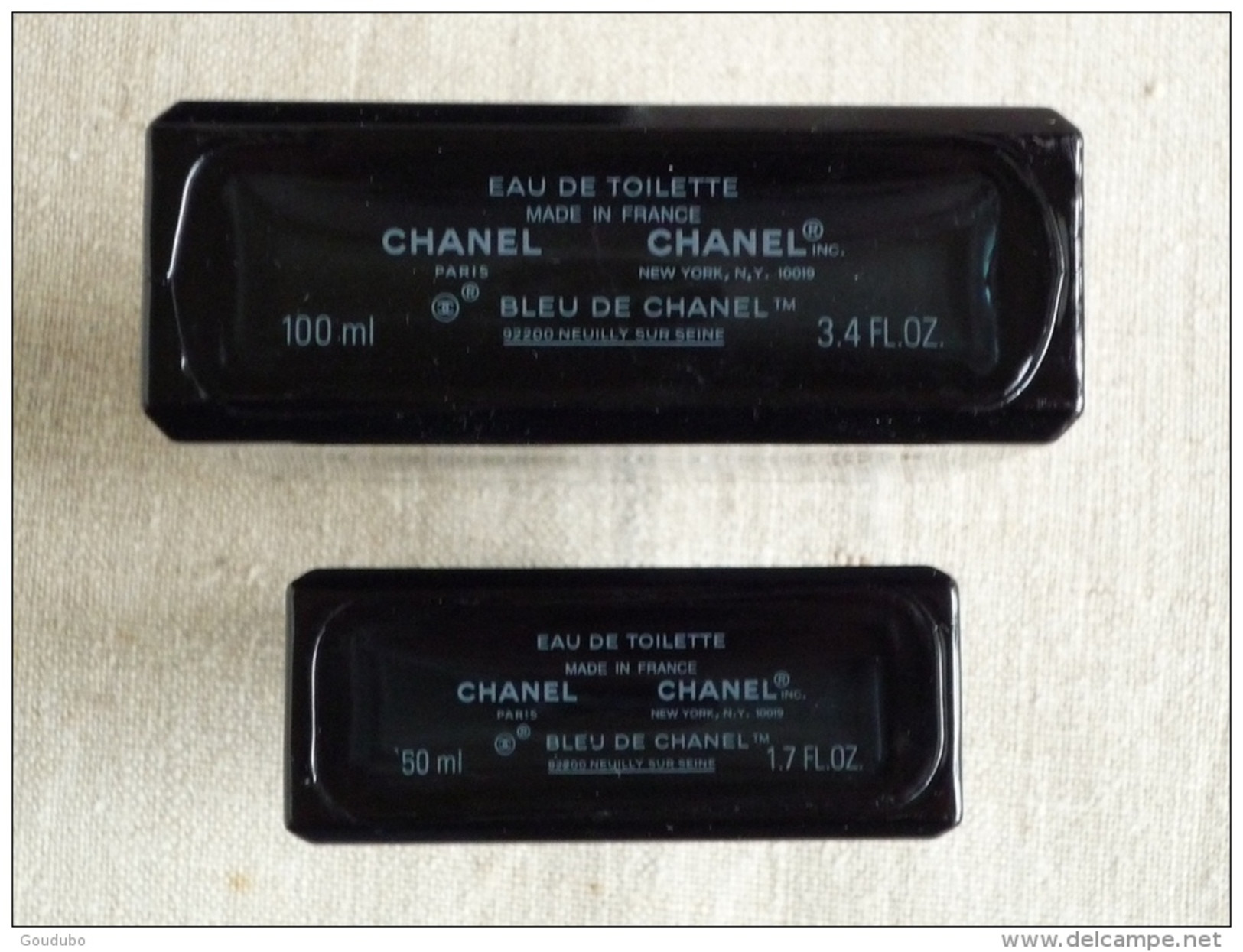 Bleu de Chanel Lot 2 flacons vides 100ml avec boîte 50ml sans. Voir photos.