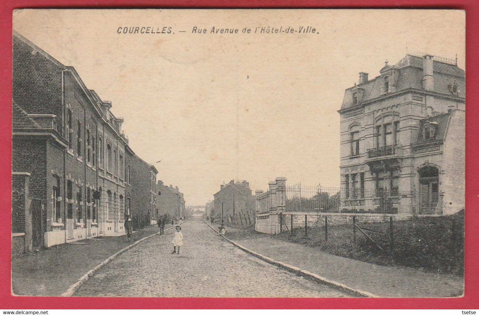 Courcelles - Rue Avenue De L'Hôtel-de-Ville - 1920 ( Voir Verso ) - Courcelles