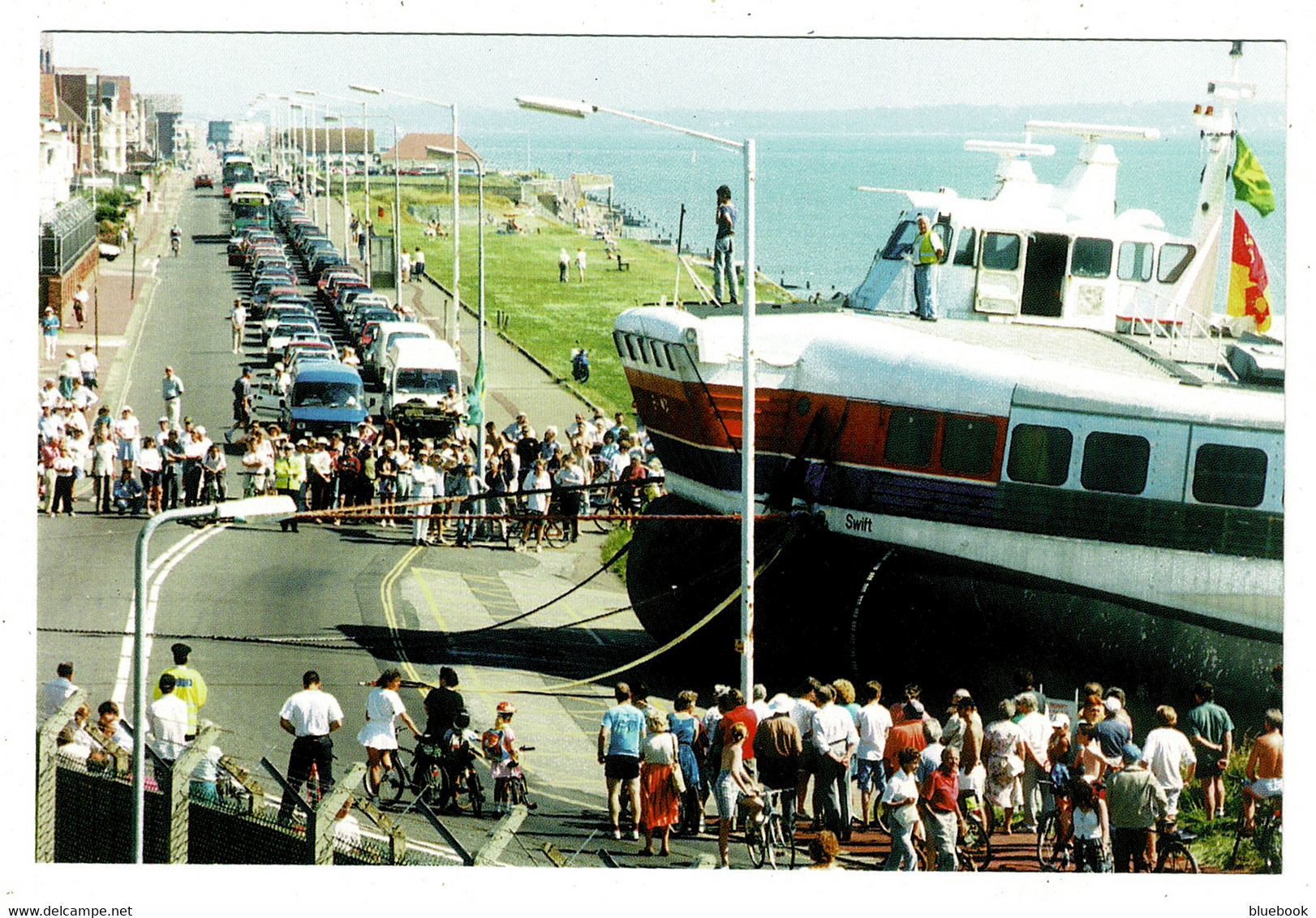 Ref 1540 -  Maritime Shipping Postcard - Hovercraft SRN4 At Lee-on-the-Solent Hampshire - Luftkissenfahrzeuge