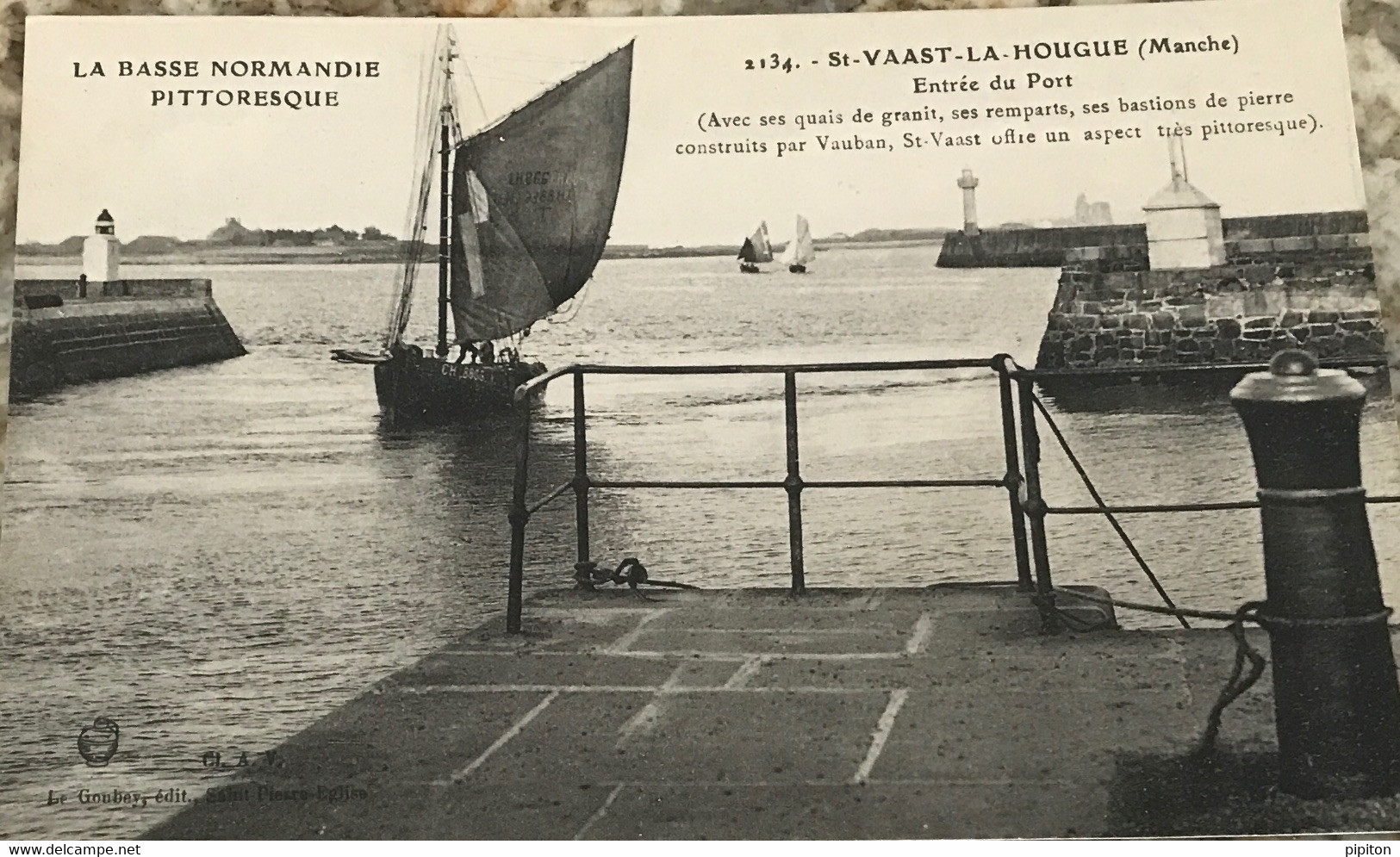 Entrée Du Port - Saint Vaast La Hougue