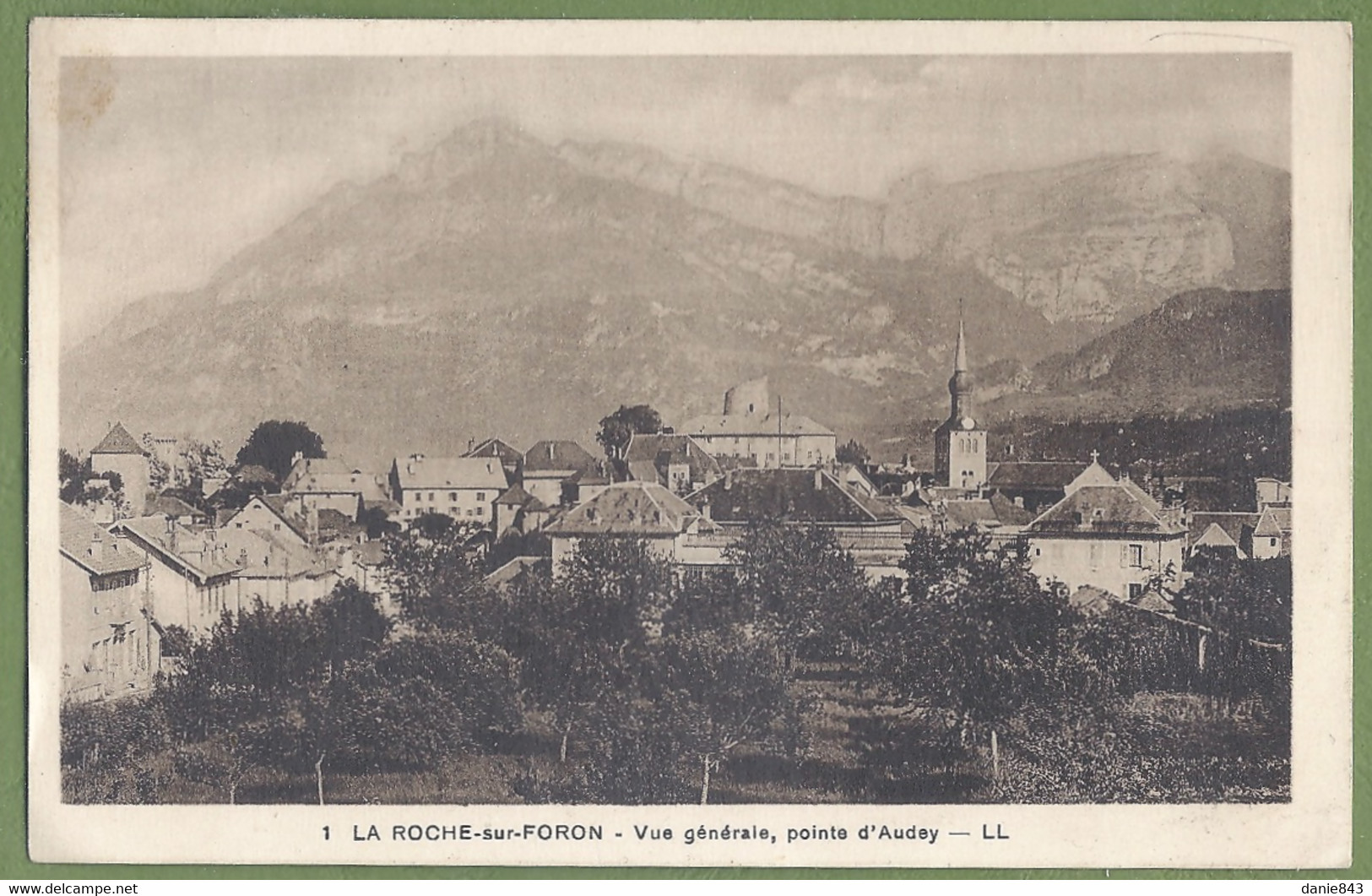 CPA Vue Rare - HAUTE SAVOIE - LA ROCHE SUR FORON - VUE GÉNÉRALE - LL / 1 - La Roche-sur-Foron