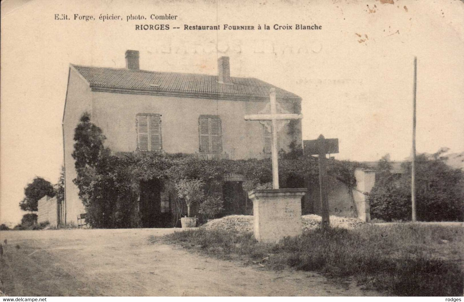 Dep 42 , Cpa RIORGES , Restaurant Fournier à La Croix Blanche  (6934) - Riorges