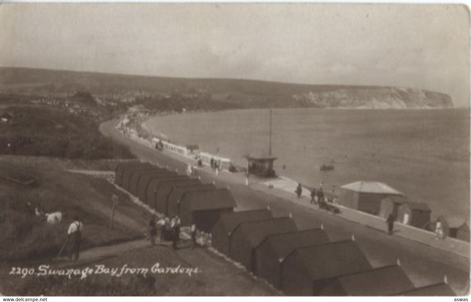 RPPC: SWANAGE BAY From GARDENS ~ ANIMATED ~ GARDENERS, BATHING MACHINES, PEOPLE ON THE PROM - Swanage
