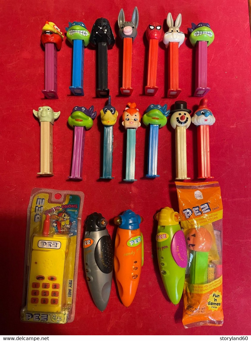 pez lot de 78 années 90-2000 pas de pieds fins , loney toons, walt disney , schtroumpfs , tortues ninja