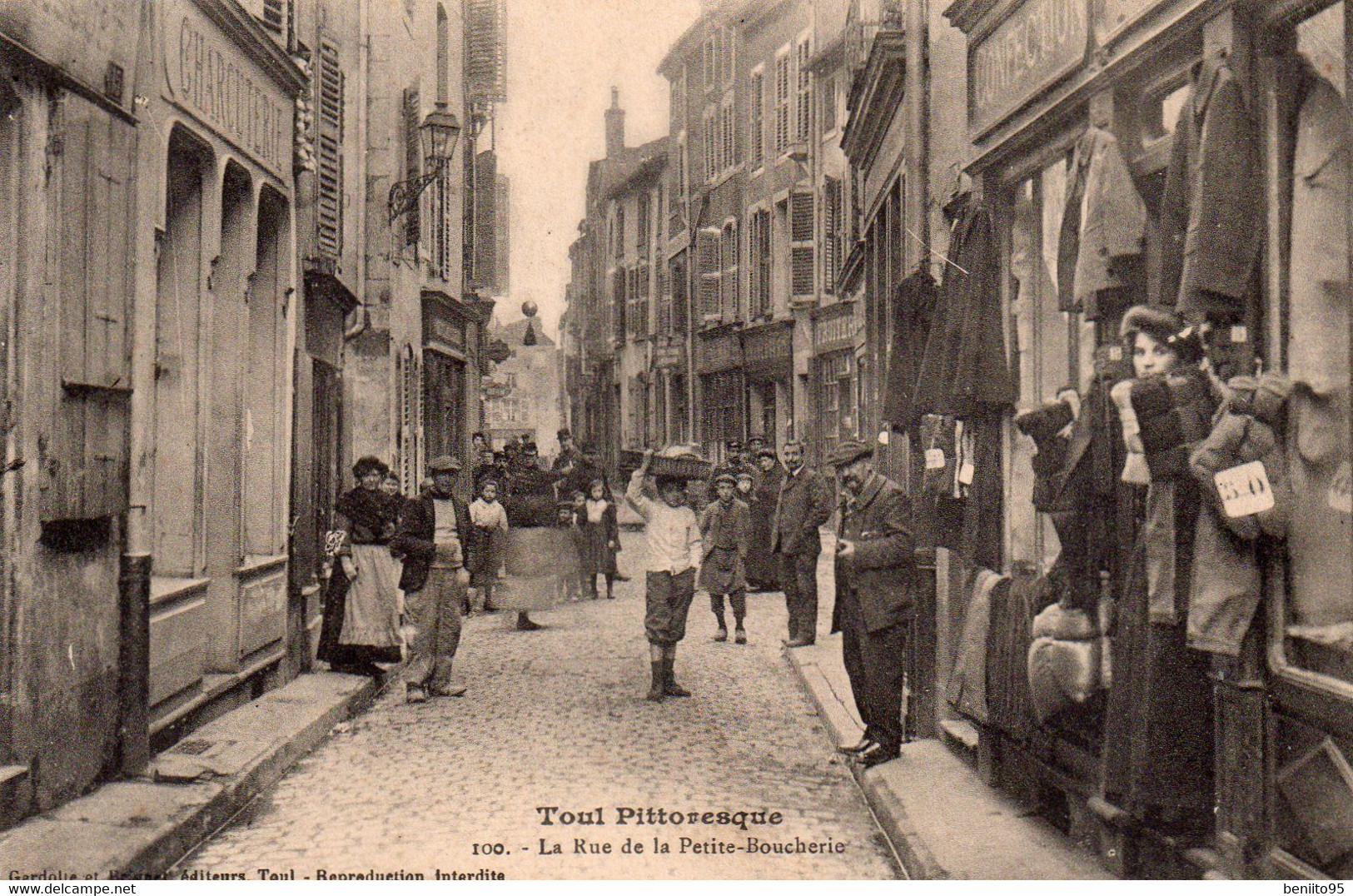 CPA De TOUL - La Rue Et Le Petite Boucherie. - Toul