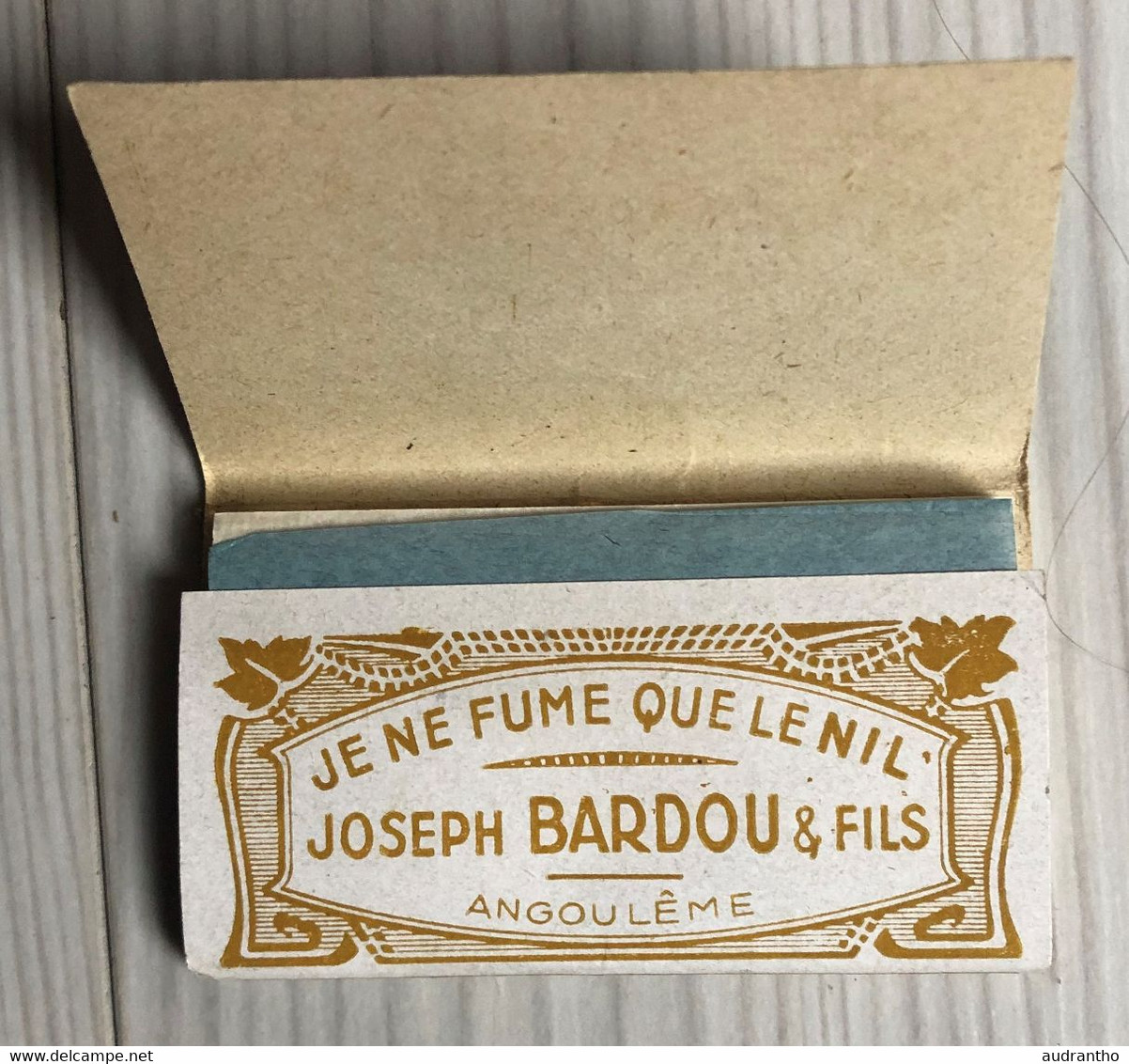 Ancien étui De Papier à Cigarettes LE NIL Joseph Bardou Et Fils Angoulême - Andere & Zonder Classificatie