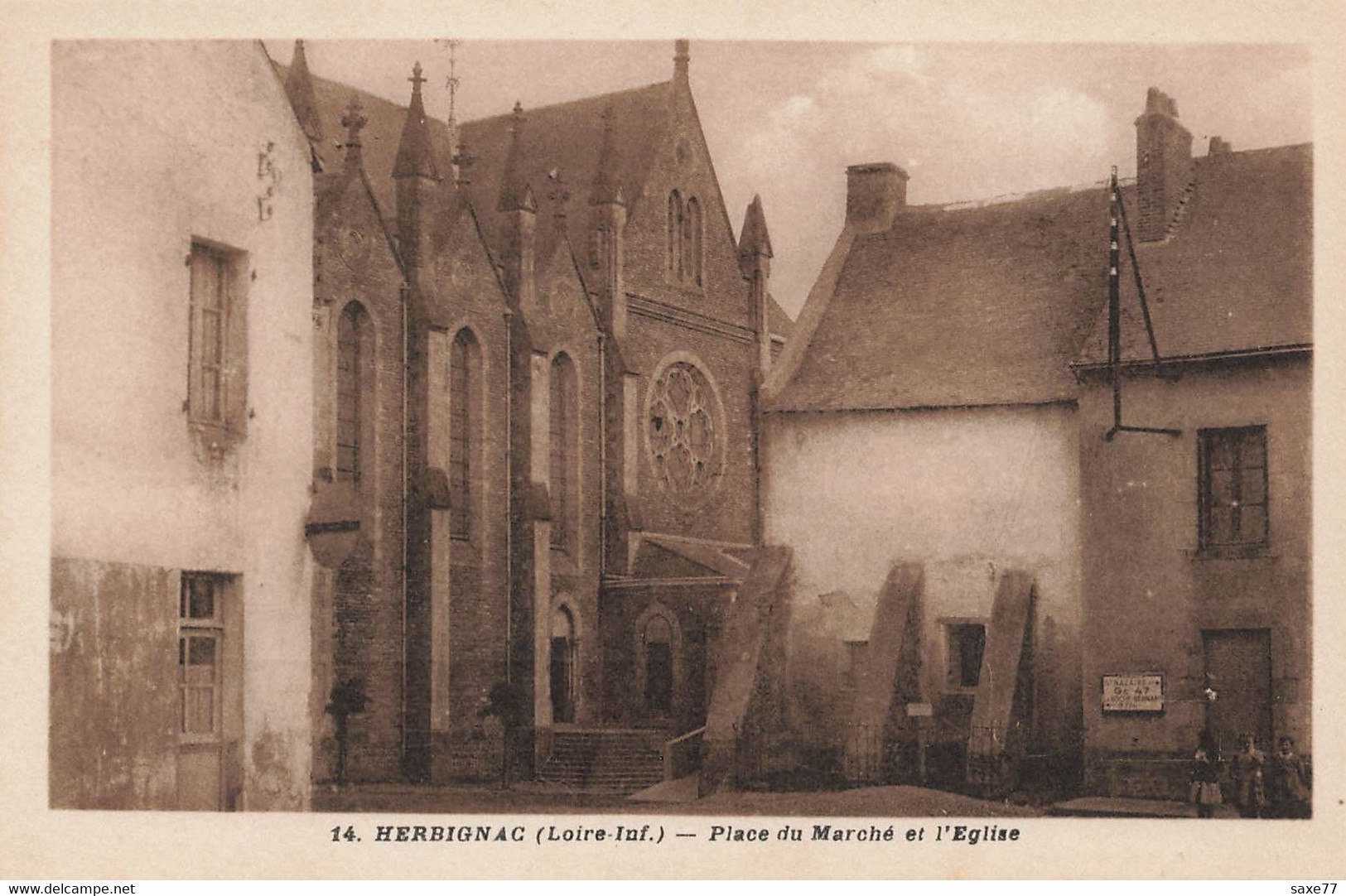 HERBIGNAC - Place Du Marché Et L'église - Herbignac