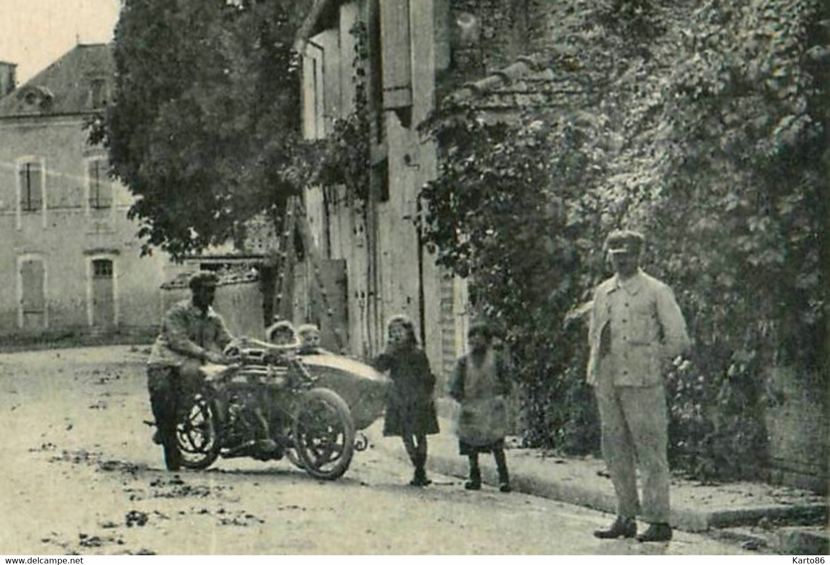 Sauzé Vaussais * Moto Ancienne Side Car Motos , Rue Et école Des Filles * Cachet Ambulant St Saviol à Chef Boutonne - Sauze Vaussais