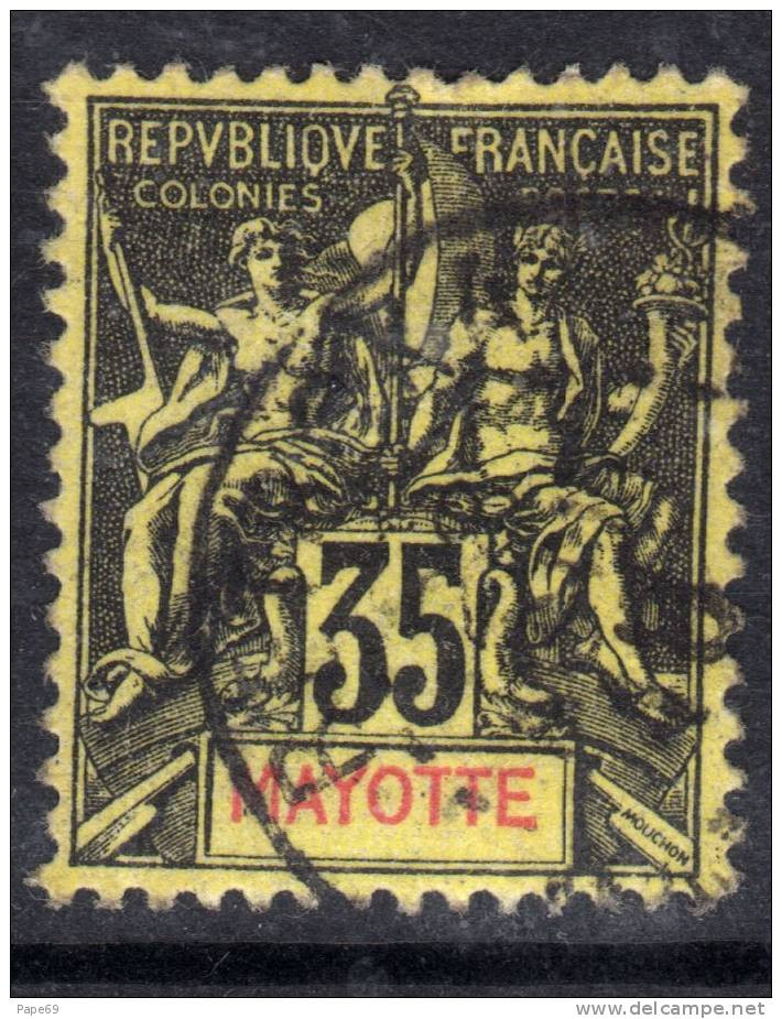 Mayotte N° 18 O  Type Groupe 35 C. Noir Sur Jaune, Oblitération Faible  Sinon TB - Usati