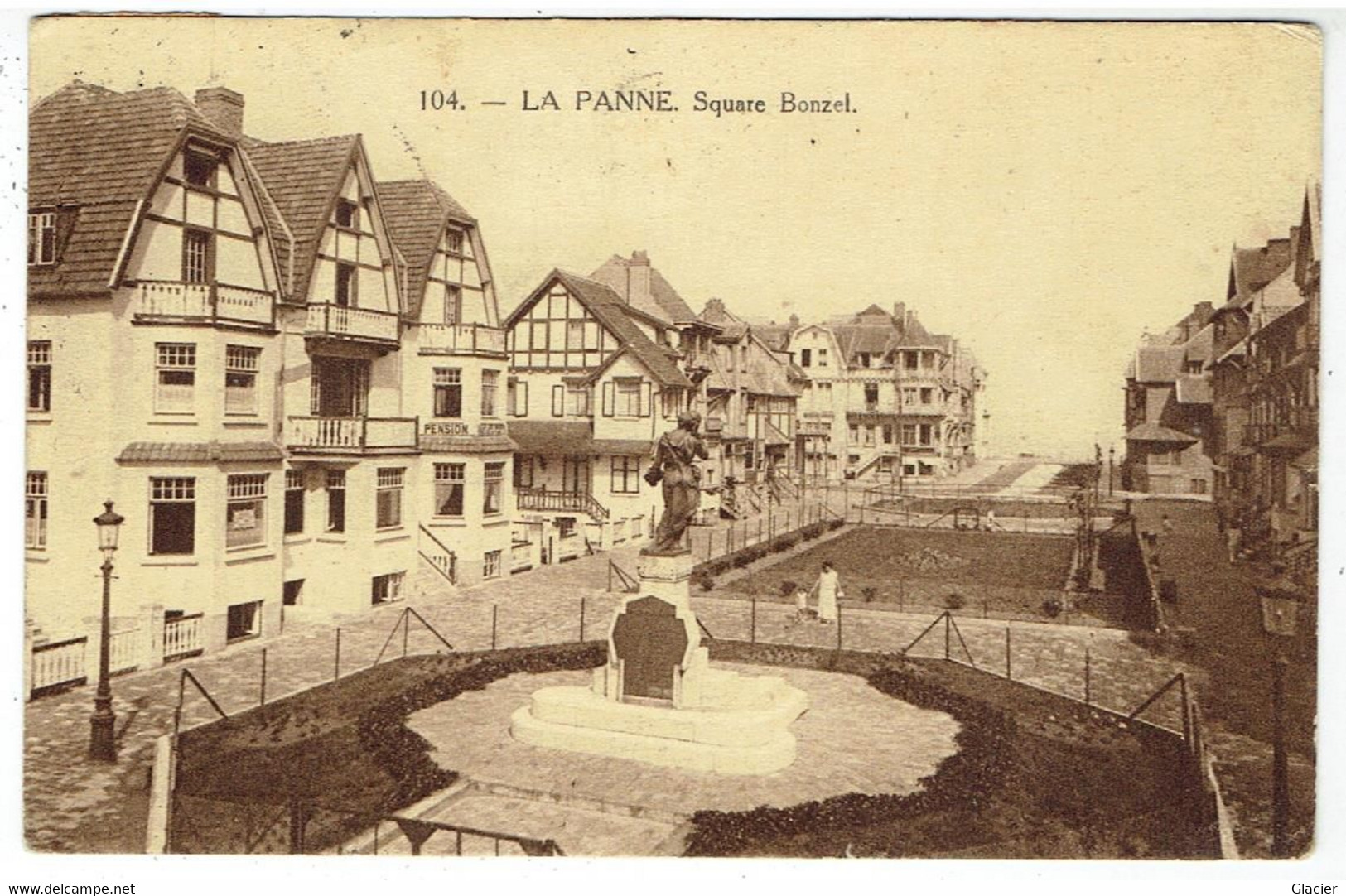 104 - La Panne - Square Bonzel - De Panne