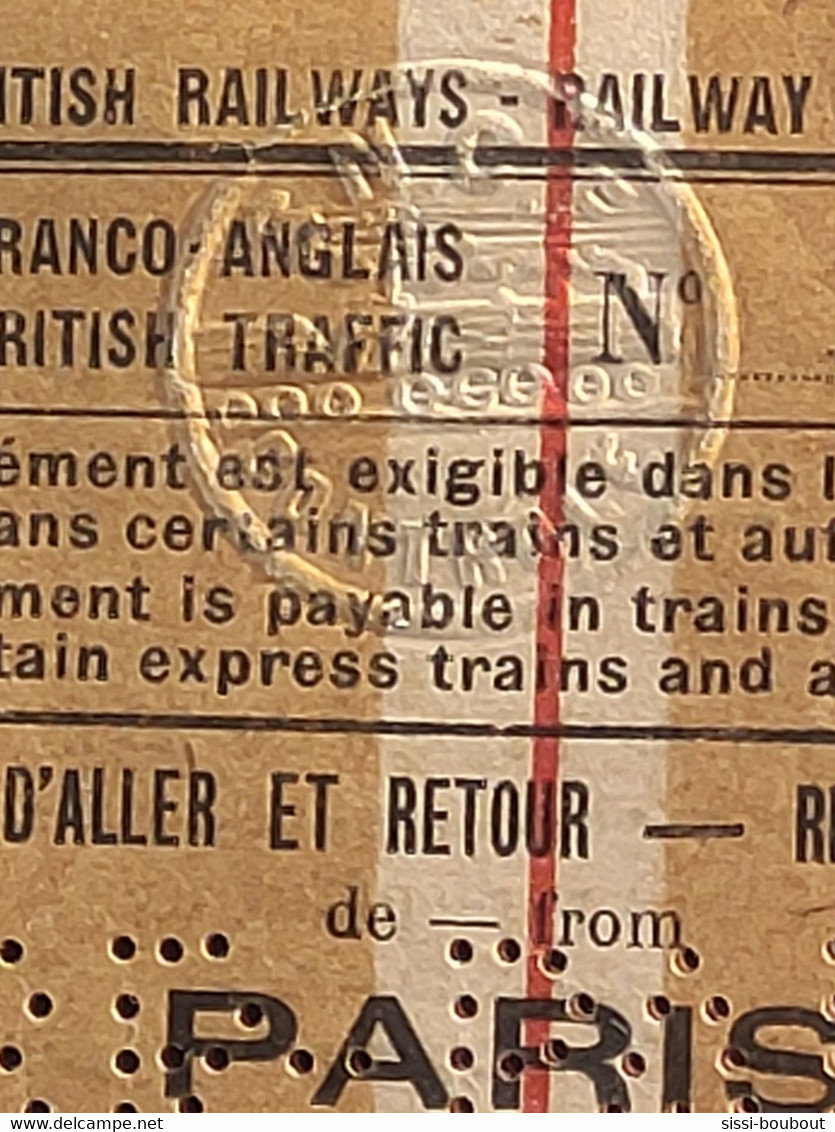 Billet Aller-Retour PARIS-LONDRE - N°15043 du 01/09/1950 avec belle perforation à date - British Railways