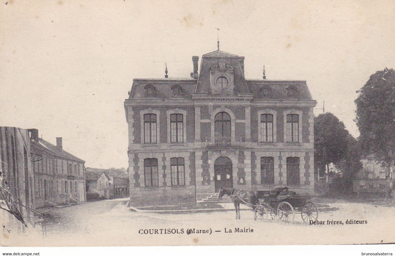 COURTISOLS - La Mairie - Courtisols