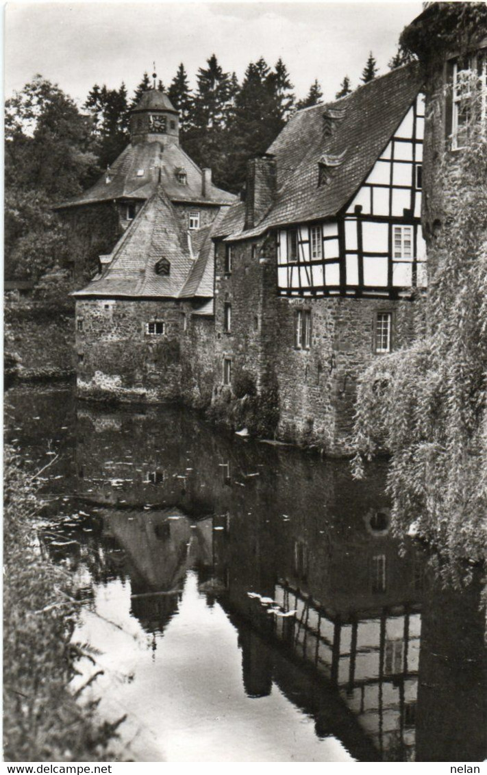 SCHLOSS CROTTORF - REAL PHOTO  - F.P - Kirchen