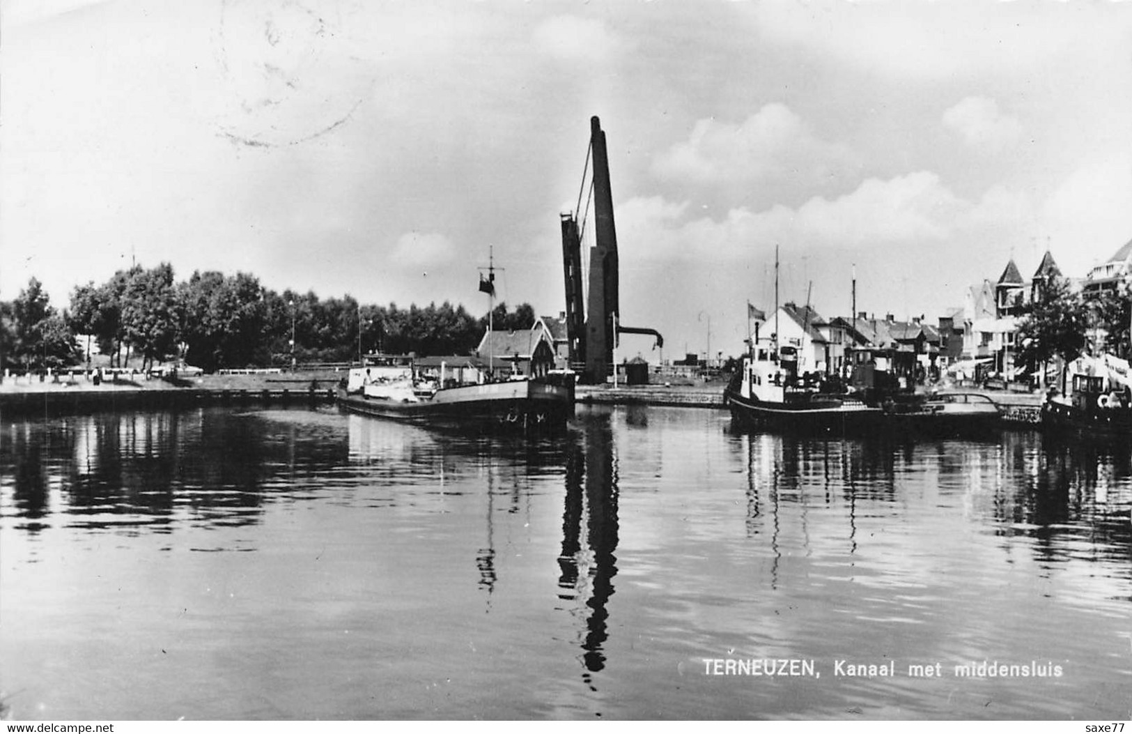 TERNEUZEN - Le Canal - Bateaux - Terneuzen