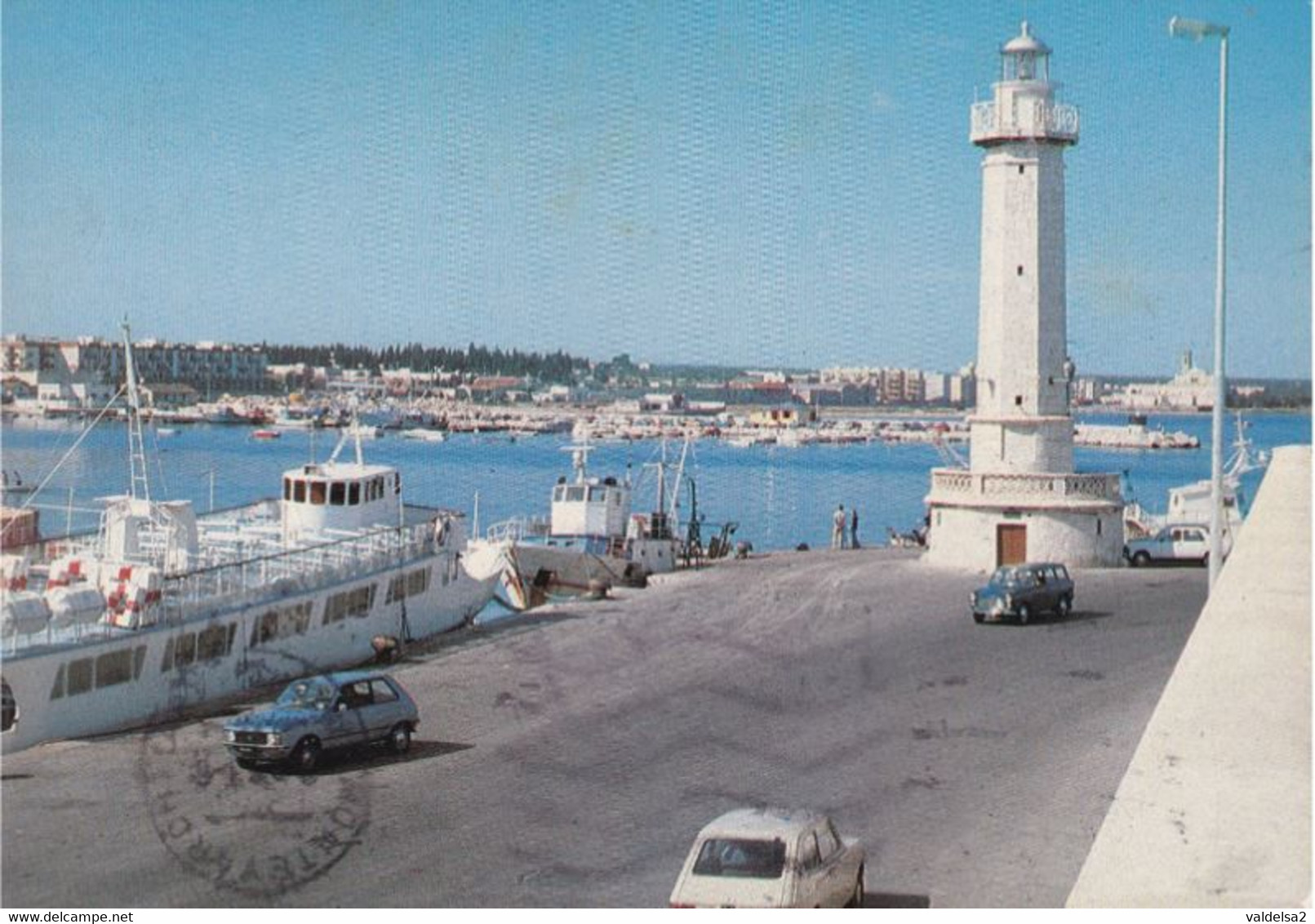 MOLFETTA - BARI - IL PORTO CON IL FARO / PHARE / LIGHTHOUSE / LEUCHTTURM - NAVE TRAGHETTO - AUTO - 1983 - Molfetta