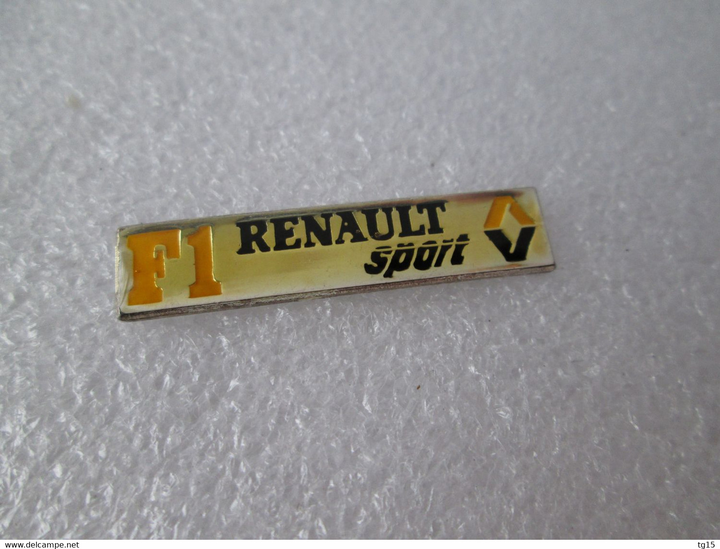 PIN'S    FORMULE 1  RENAULT SPORT - Renault