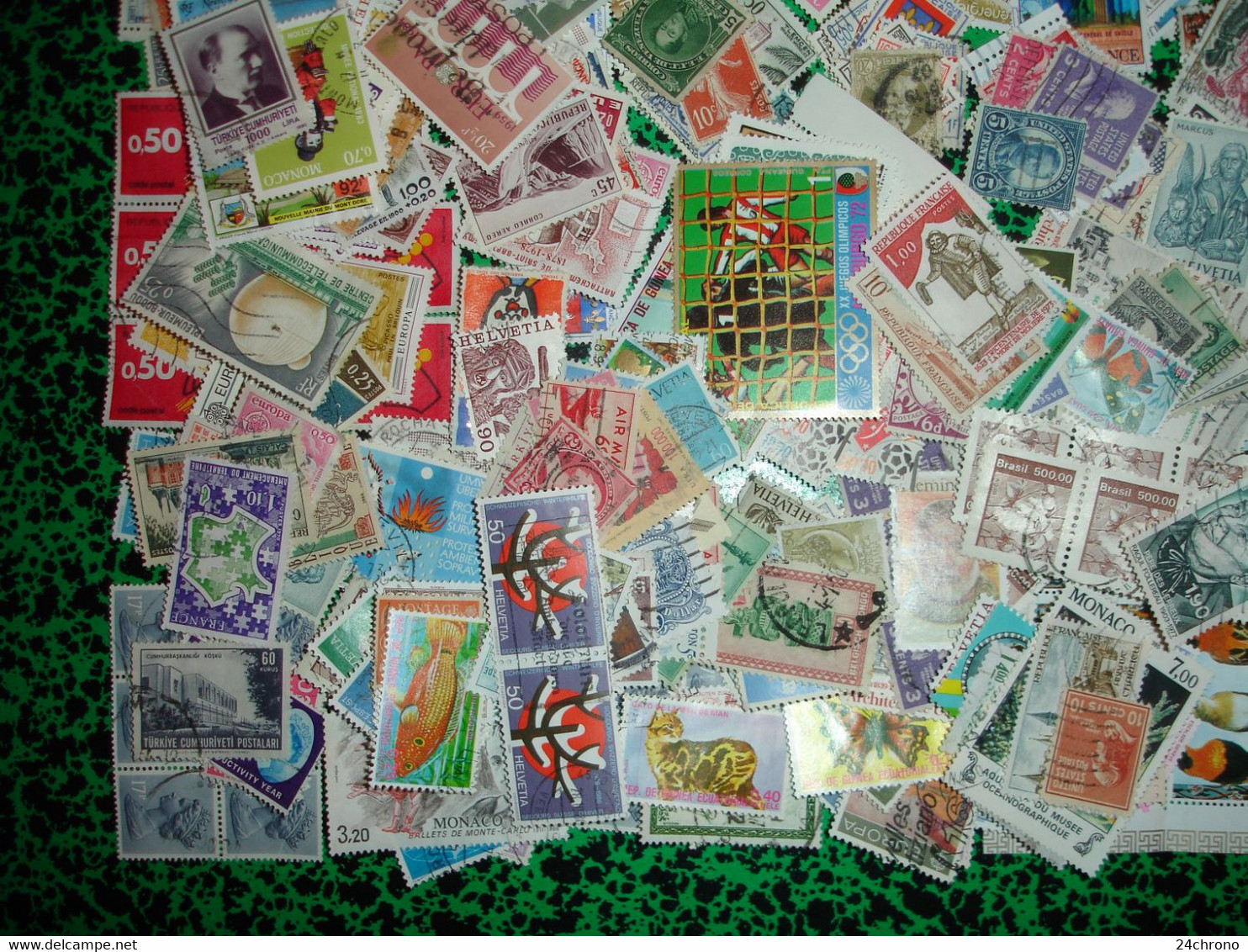 Vrac: Lot De 1000 Timbres (22-390) - Kilowaar (min. 1000 Zegels)