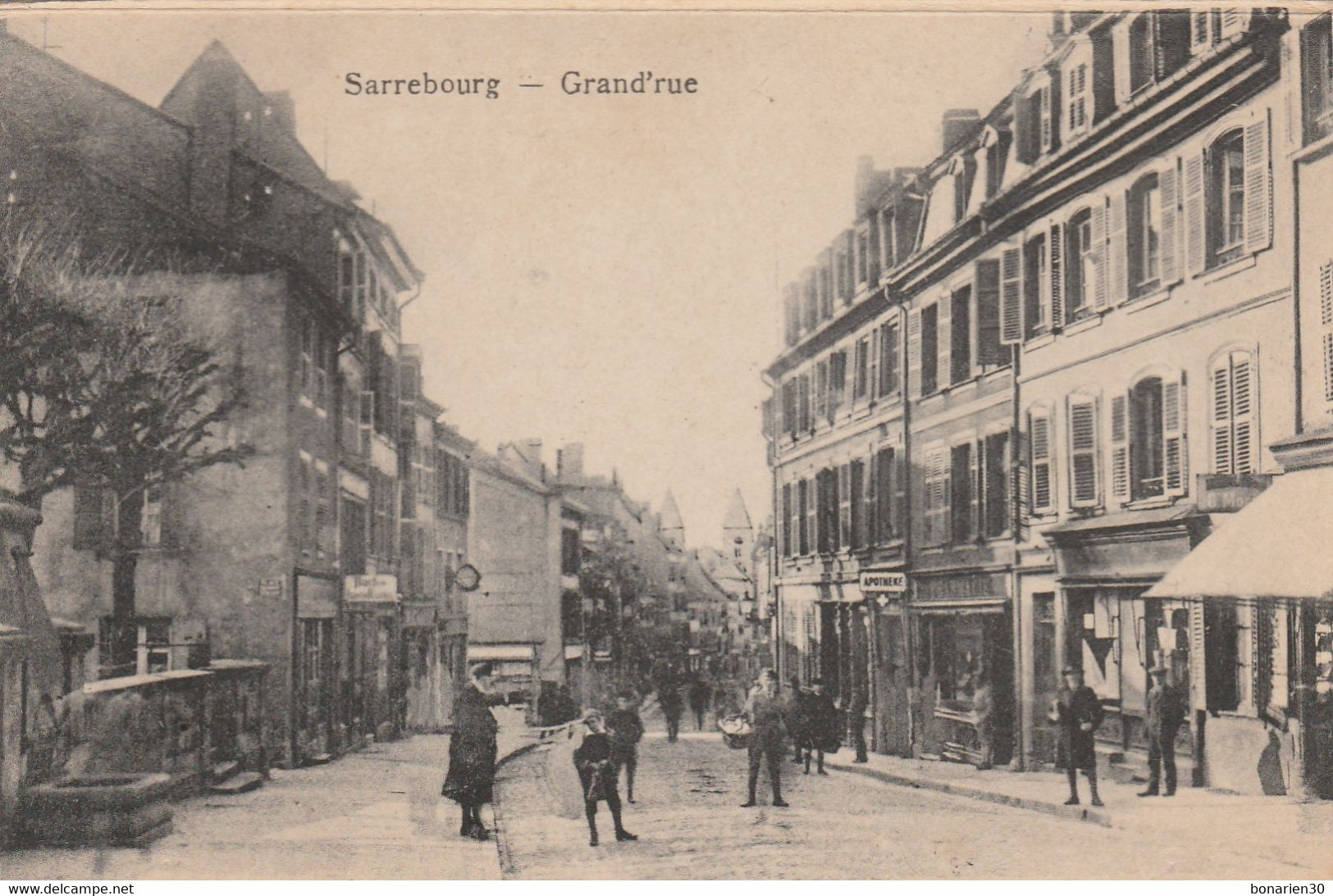 CPA   57 SARREBOURG GRAND'RUE ANIMEE - Sarrebourg