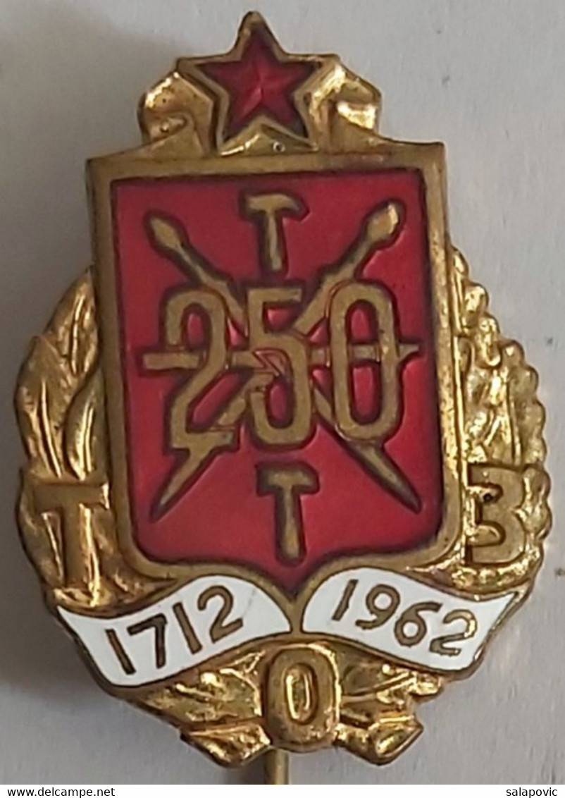 1712 - 1962 Russia 250 Years Fencing  PINS BADGES A5/2 - Escrime