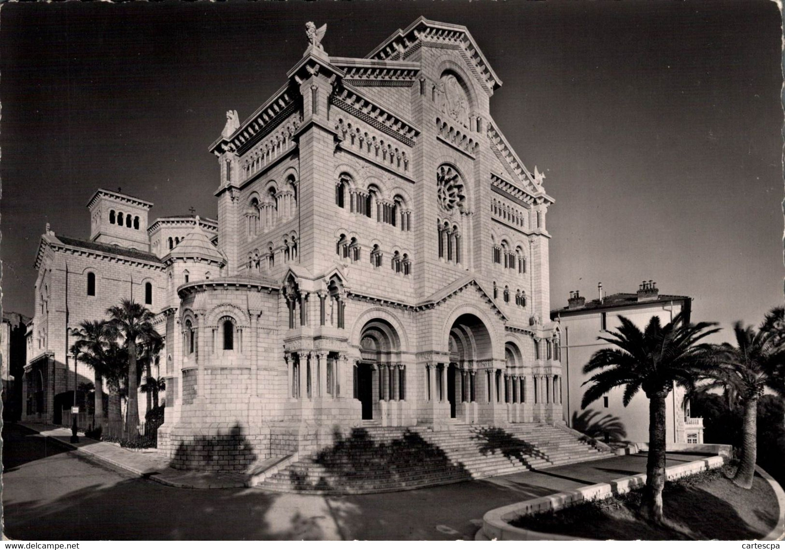 Monaco La Cathedrale     CPM Ou CPSM - Kathedrale Notre-Dame-Immaculée