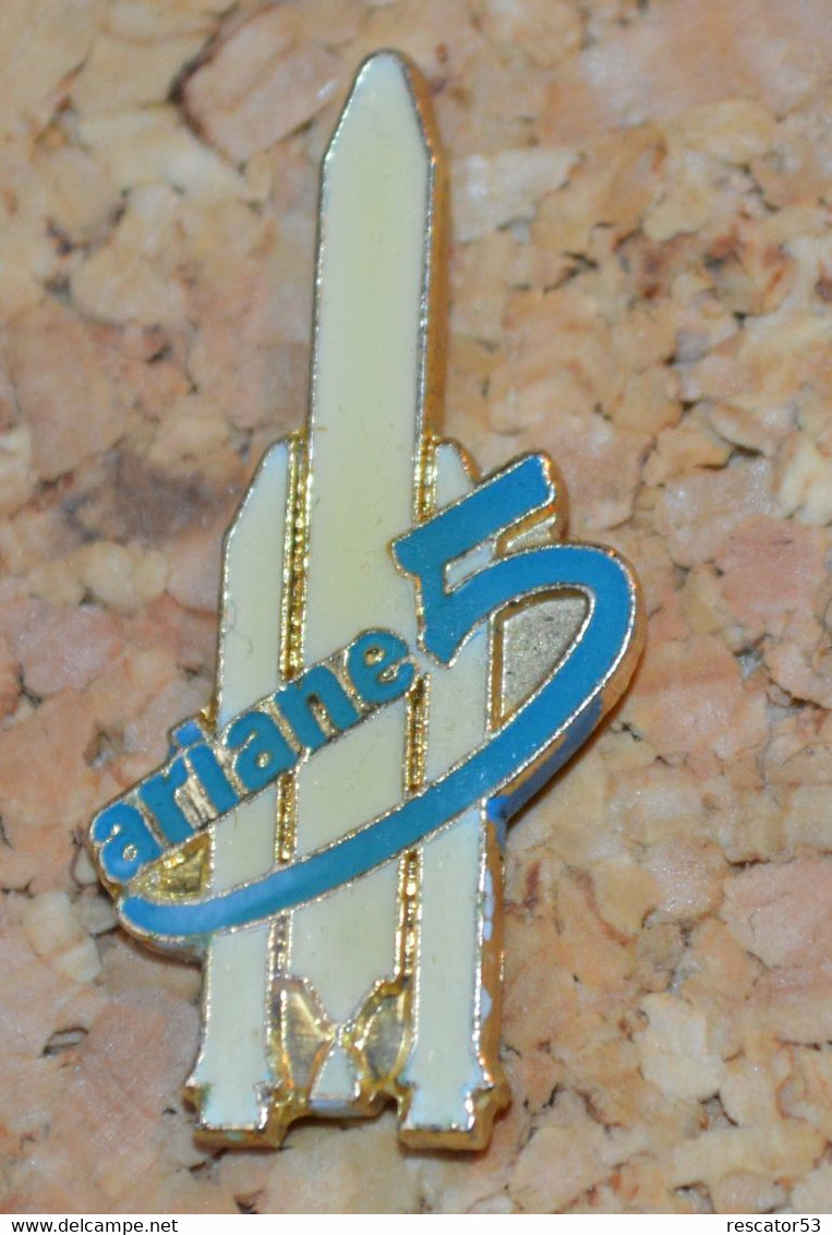 Pin's  Aérospatiale Ariane 5 - Espace