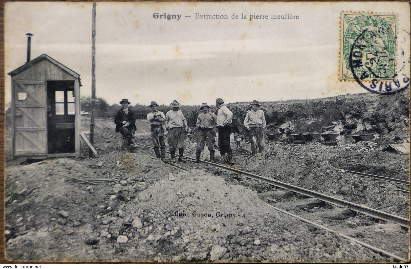 C. P. A. : 91 : GRIGNY : Extraction De La Pierre Meulière, Animé, Rails, Timbre En 1905 - Grigny