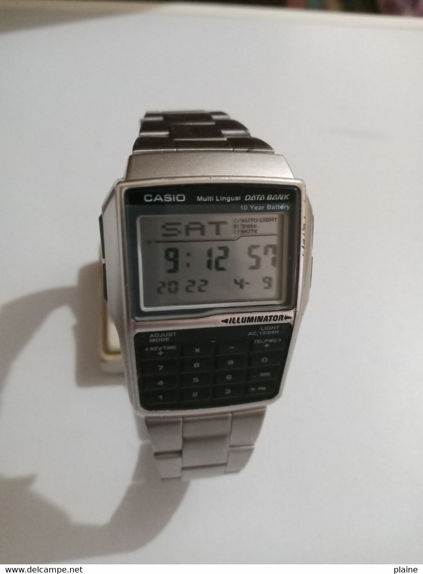 MONTRE CASIO DATA BANK -ILLUMINATOR.+ CALCULATRICE - Montres Anciennes