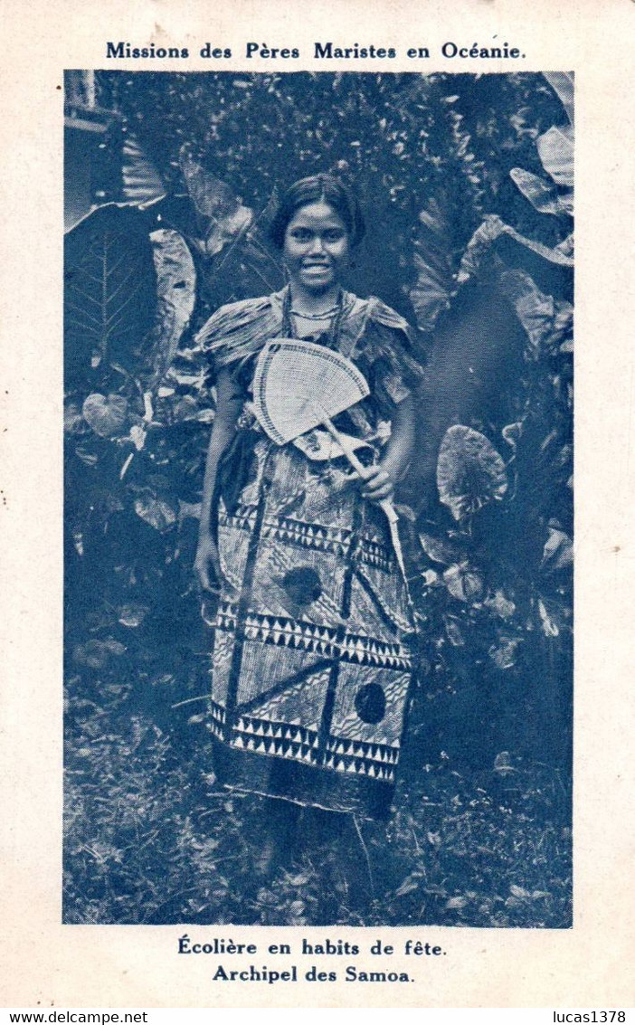 SAMOA / ECOLIERE EN HABITS DE FETE - Samoa