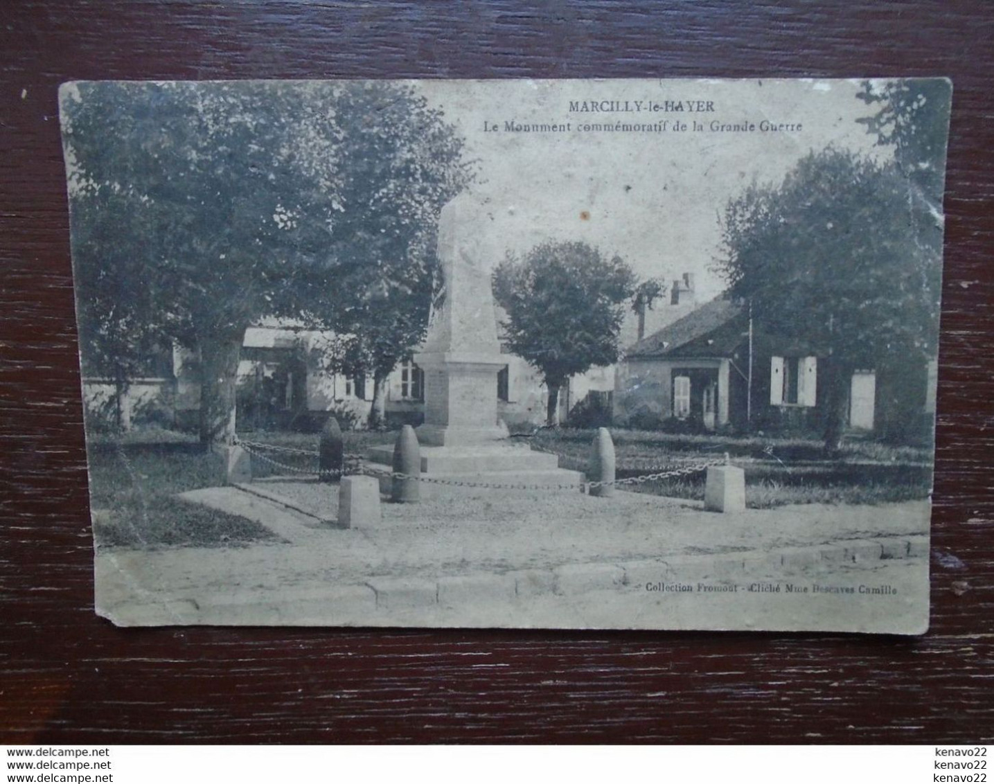 Marcilly-le-hayer , Le Monument Commémoratif De La Grande Guerre - Marcilly