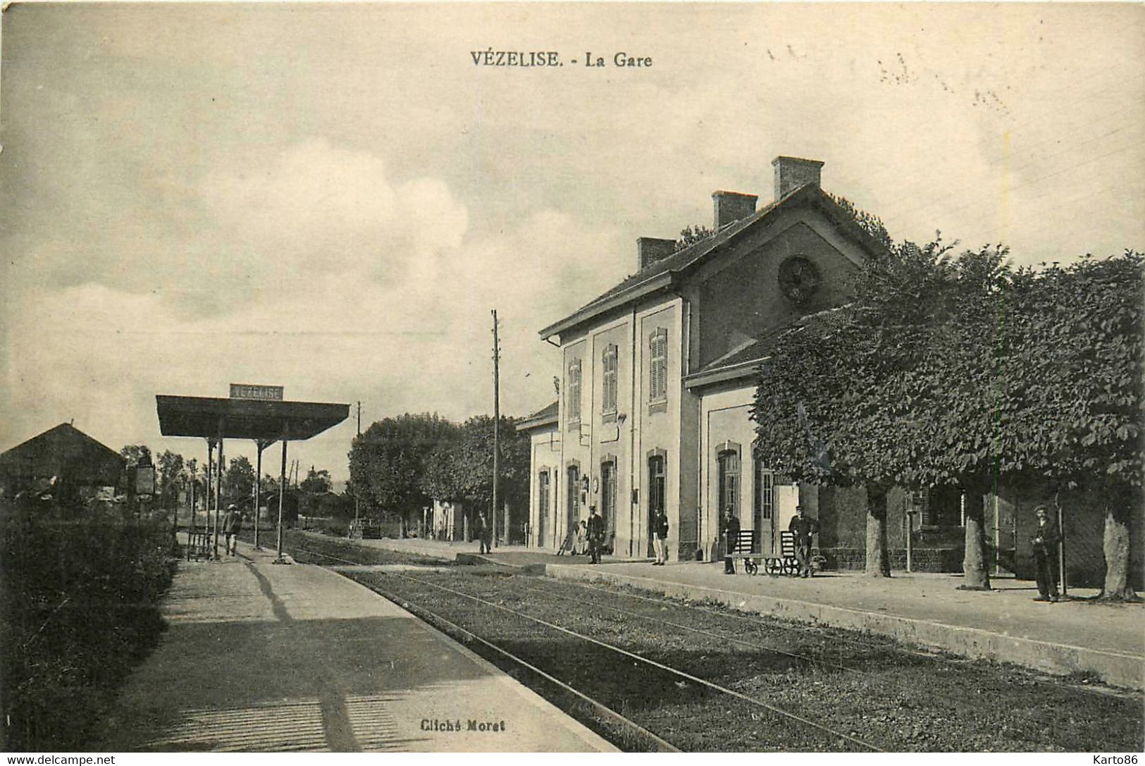 Vézelise * La Gare Du Village * Ligne Chemin De Fer - Vezelise