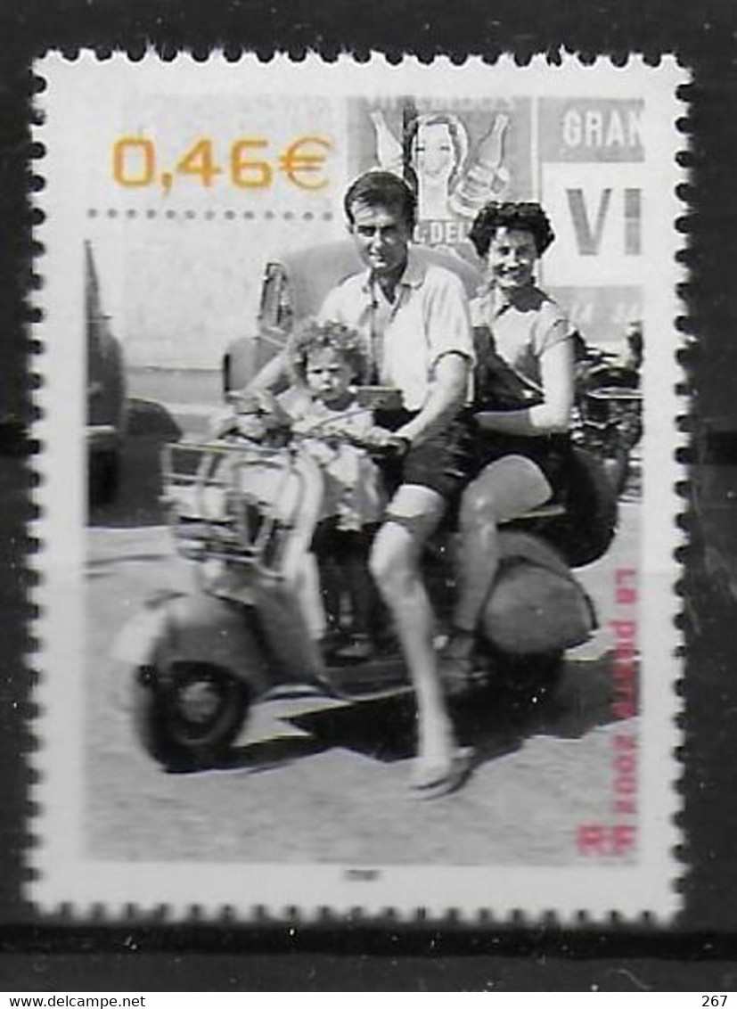 FRANCE  N° 3521    * *   Motos  Vespa - Motos