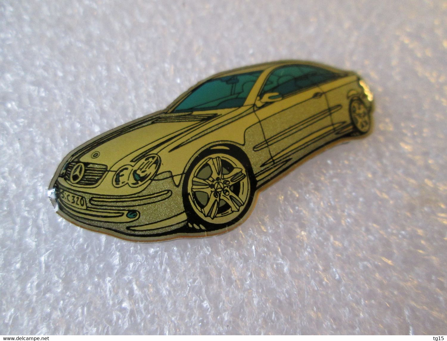 PIN'S    MERCEDES-BENZ   CLASSE   CLK - Mercedes