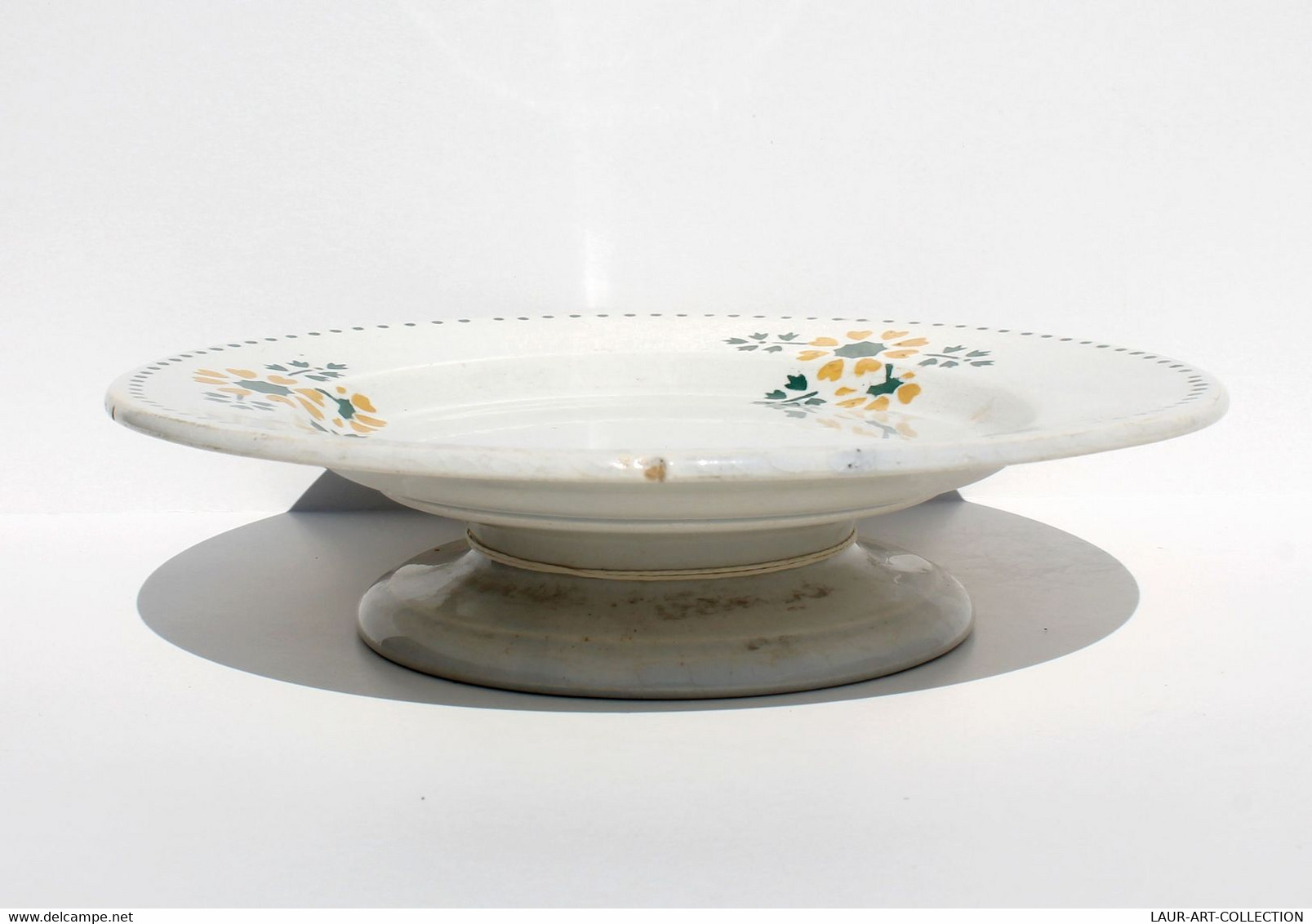 PORCELAINE GIEN 1878 - FRANCE N°3365 - ANCIEN PLAT ASSIETTE SUR PIEDOUCHE D:24cm   (0507.4) - Gien (FRA)