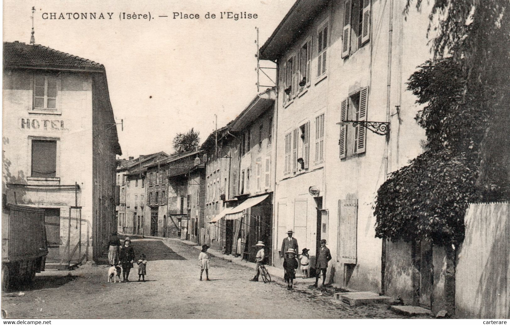 38,ISERE,CHATONNAY,1900,HOTEL,HABITANTS DE L 'EPOQUE - Châtonnay