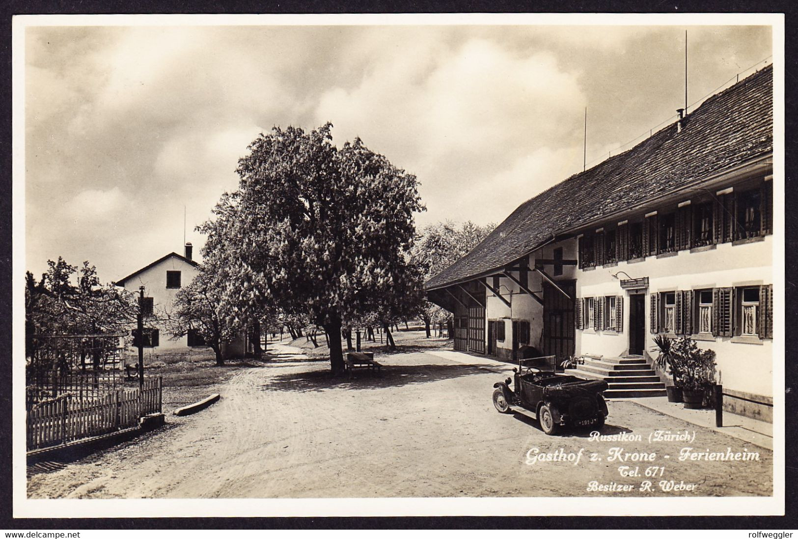 1932 Gelaufene AK Aus Russikon. Gasthof Zur Krone-Ferienheim. Mit Altem Auto. - Laufen-Uhwiesen 