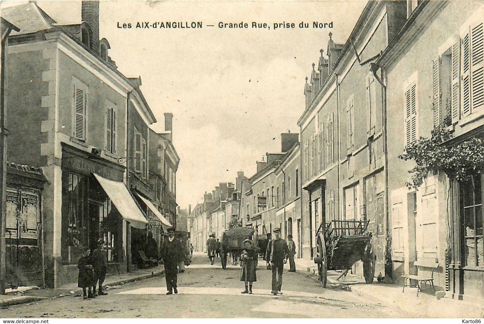 Les Aix D'angillon * La Grande Rue , Prise Du Nord * Commerce Magasin GUILLEMIN * Attelage - Les Aix-d'Angillon