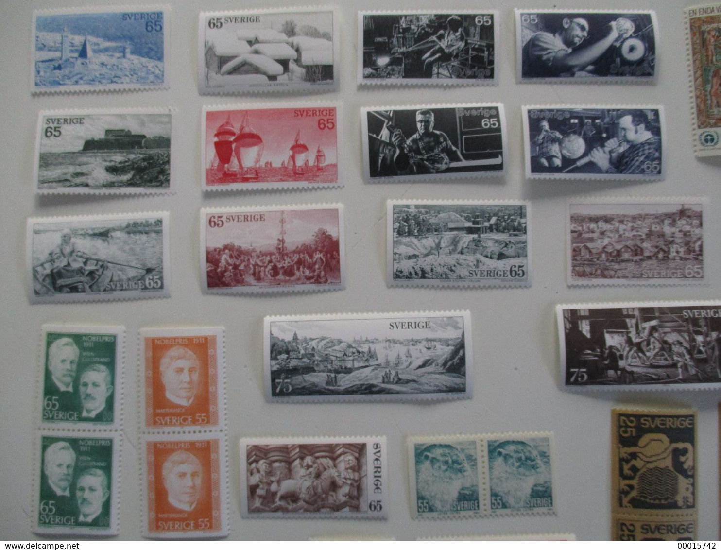 SWEDEN STAMP COLLECTION, UNUSED (**) D-0381 - Collections