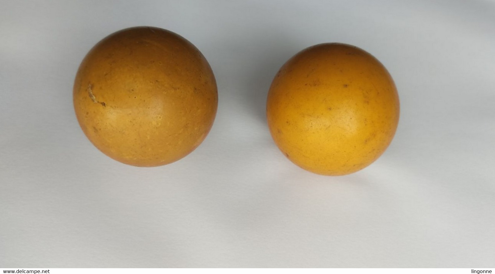 2 BOULES ANCIENNE BOULE DE BILLARD EN OS ? Jeu Café Bistrot EPOQUE FIN 19ème SIECLE  Diamètre : 4,7 Cm Poids 180 Grammes - Billiards