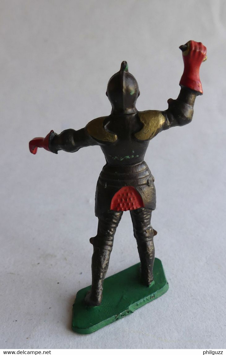 FIGURINE STARLUX LE MOYEN AGE - MPC35 CHEVALIER ARMURE MASSE - 1966 Plastique 1-32è Incomplet - Starlux