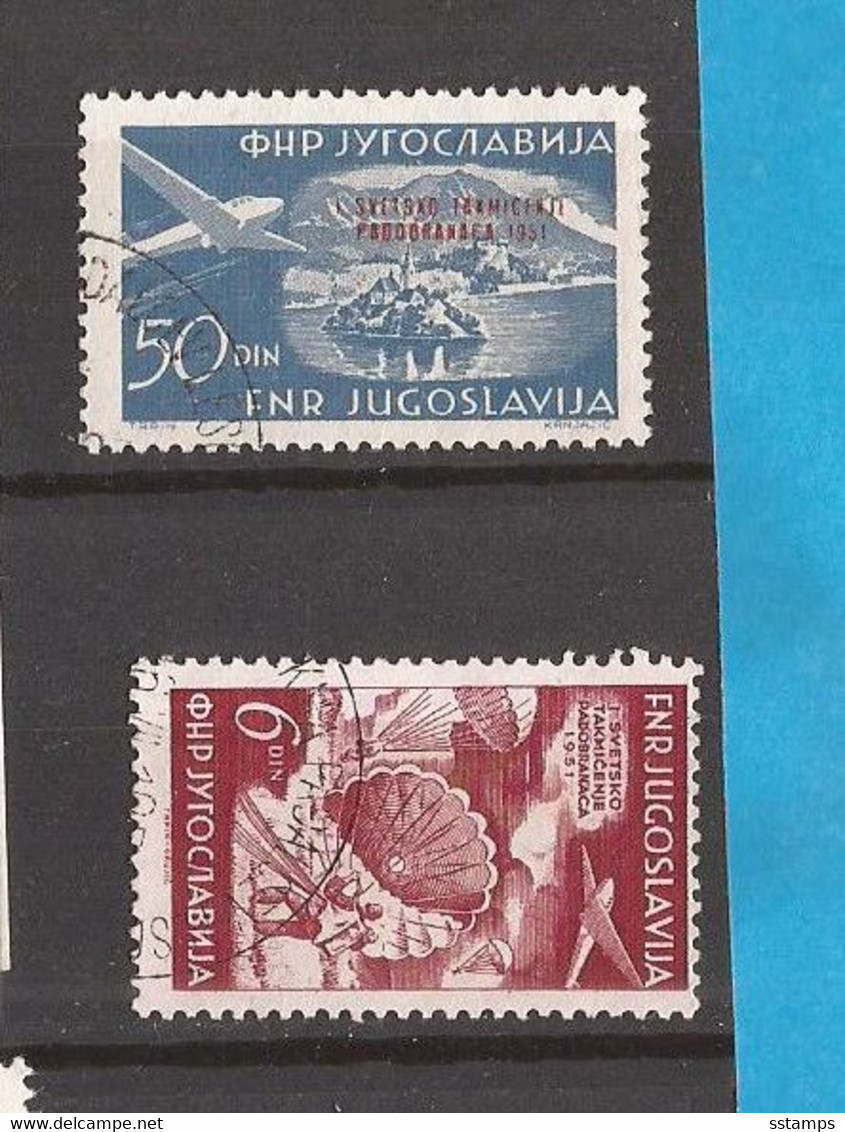 1951 666-67   JUGOSLAVIJA JUGOSLAWIEN FREIMARKEN FLUGZEUGE  SPORT FALLSCHIRMSPRING BLED SLOVENIA  USED - Parachutting