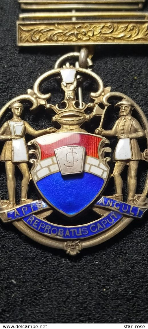 Médaille - Medal - 1930s - U.K. Great Britain - Masonic / Lapiz Anguli-Reprobatus Caput - Silver Enameled - Rare - Professionals/Firms