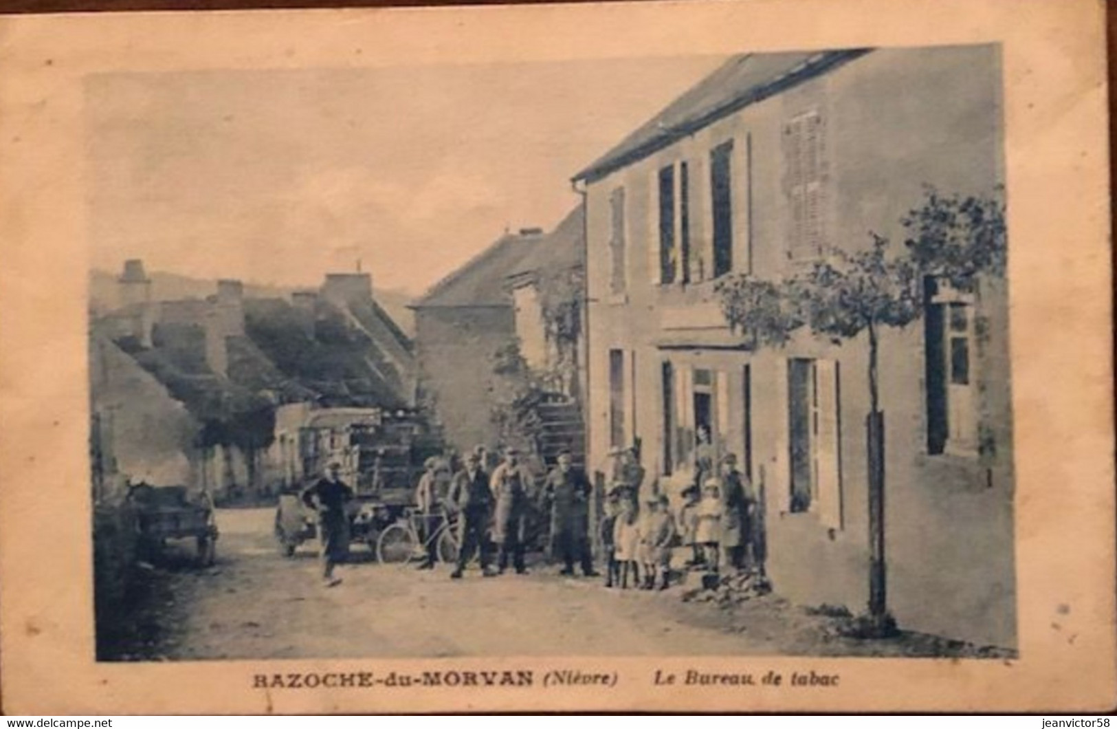 Bazoche-du - Morvan Le Bureau De Tabac - Bazoches