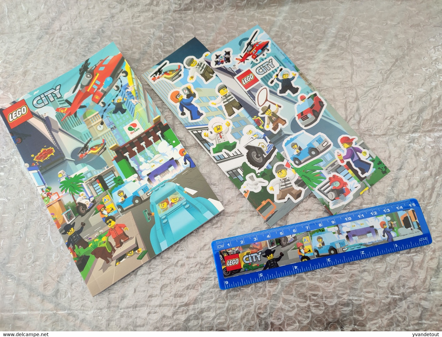 Lot Lego. 120 Fiches - Trousse - Latte - Autocollants - Petit Cahier De Feuilles Blanches - Lots