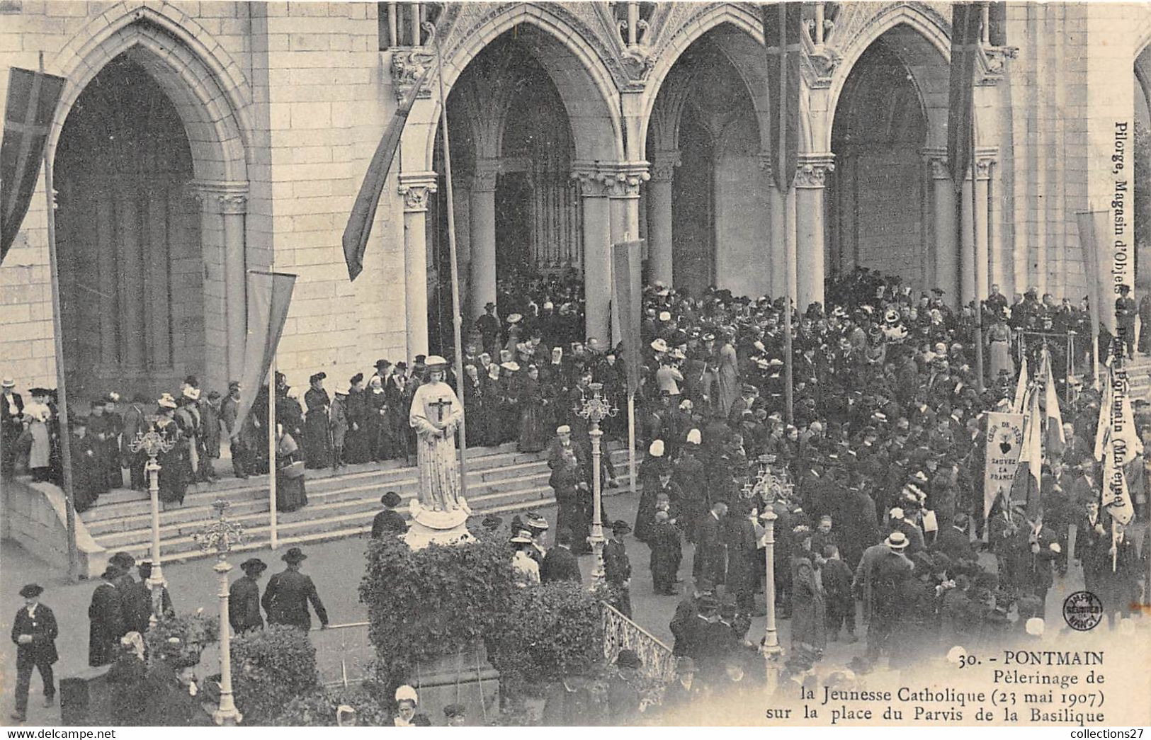 53-PONTMAIN- PELERINAGE DE LA JEUNESSE CATHOLIQUE 23 MAI 1907, SUR LA PLACE DU PARVIS DE LA BASILIQUE - Pontmain