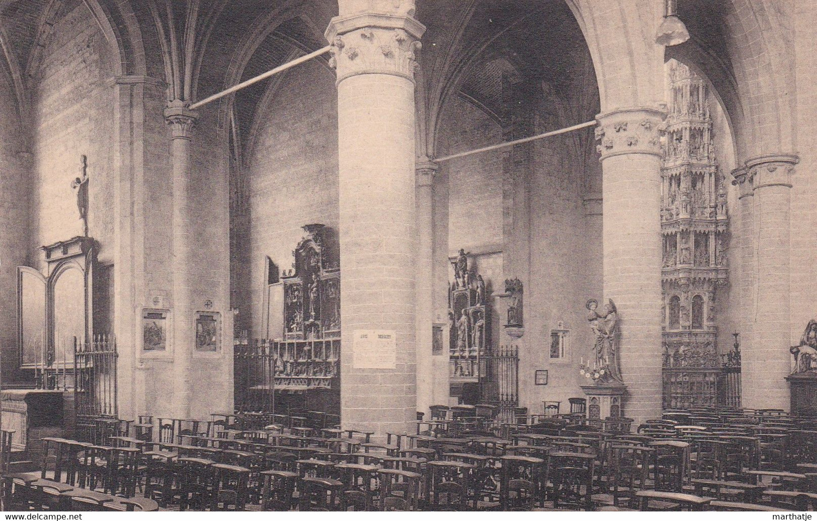 Zout-Leeuw - Léau - De Noorderkant Der Kerk - Le Côté Nord De L'Eglise - Zoutleeuw