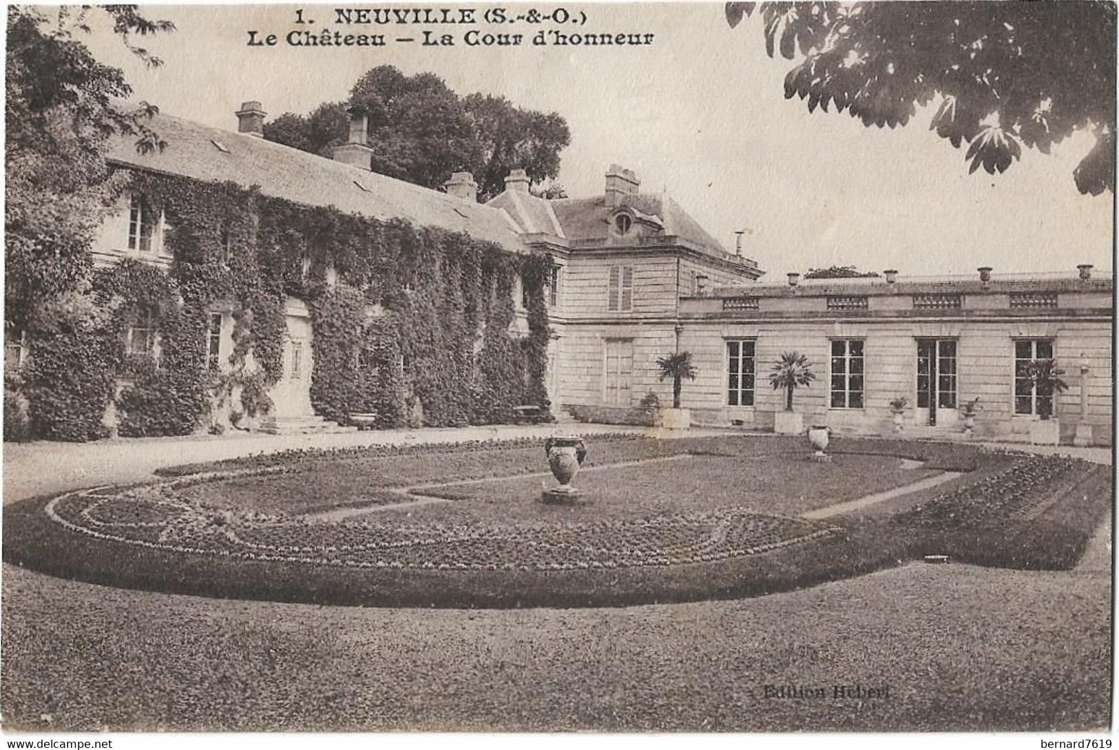 95  Neuville   Sur Oise -    Le Chateau - La Cour D'honneue - Neuville-sur-Oise